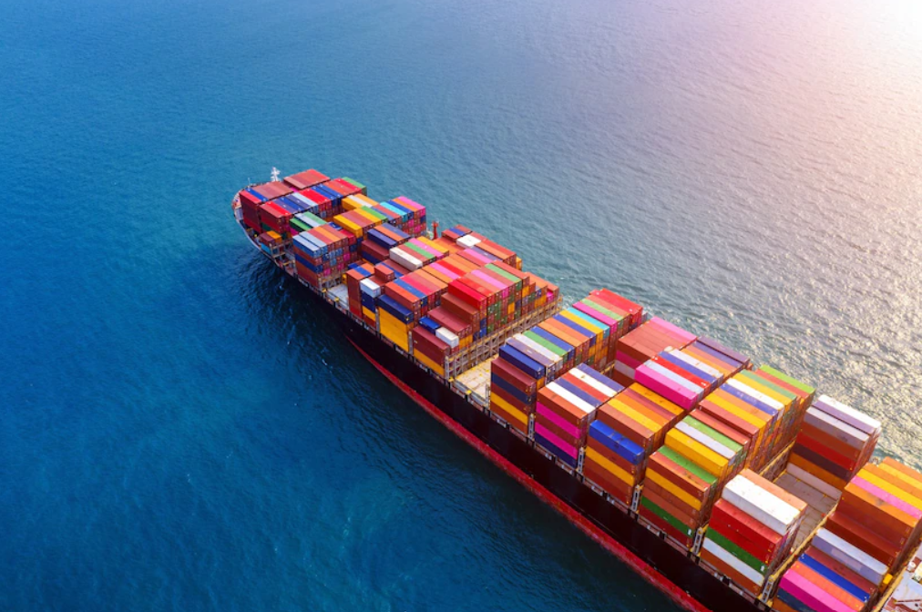 Shipping needs to take rapid action to achieve 5%